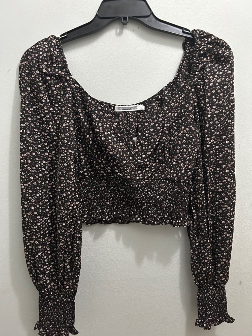 Smocked Floral Square-Neck Crop Top - Black Floral - Picture 5 of 6